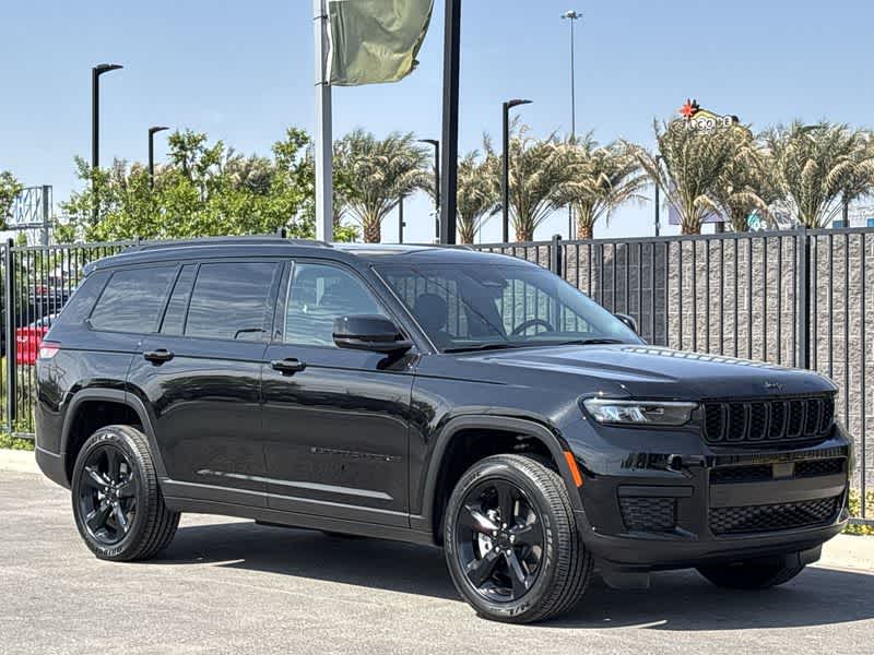 Thumbnail: 2025 Jeep Grand Cherokee L - 2