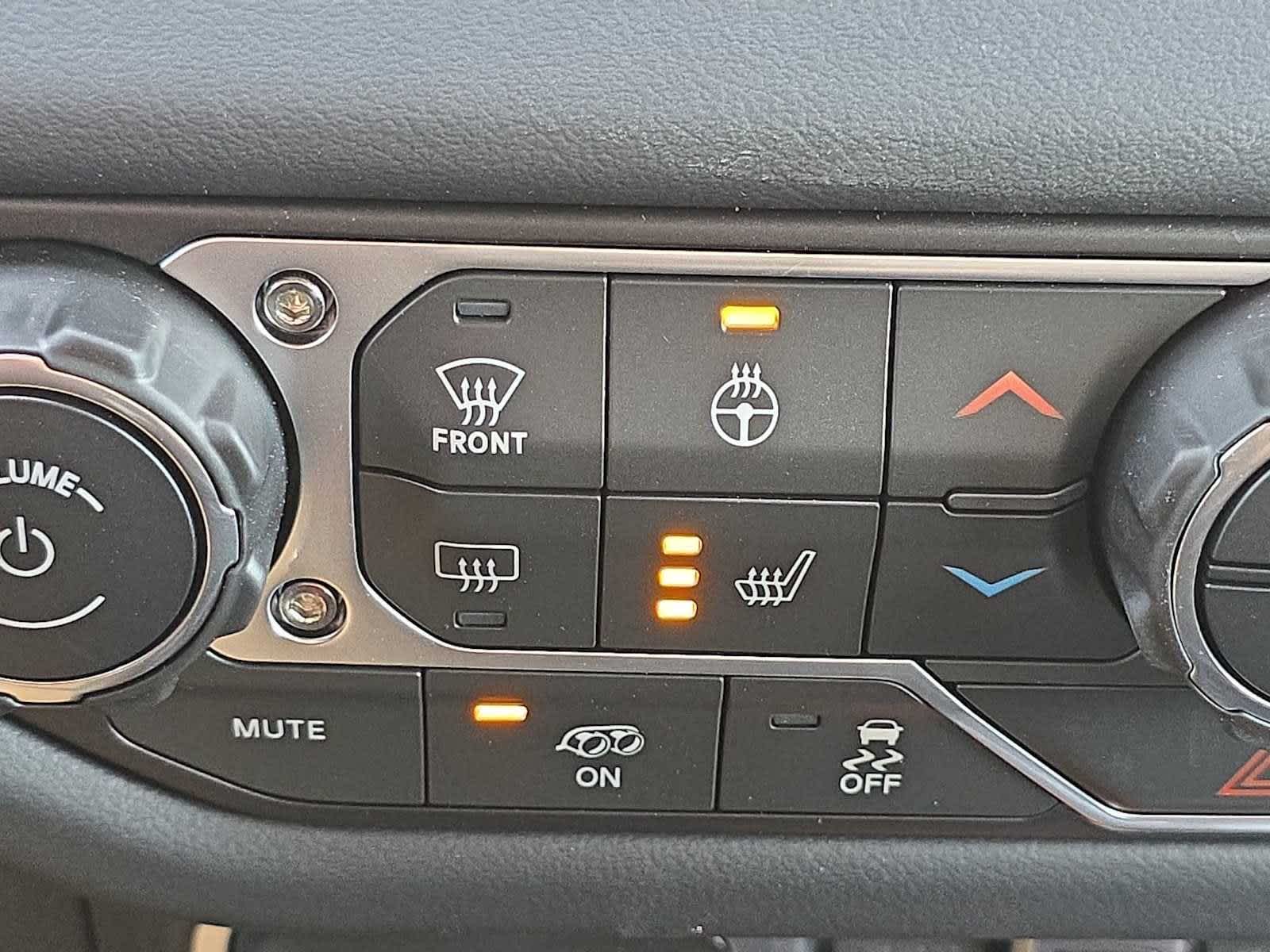 Thumbnail: 2026 Jeep Wrangler - 28