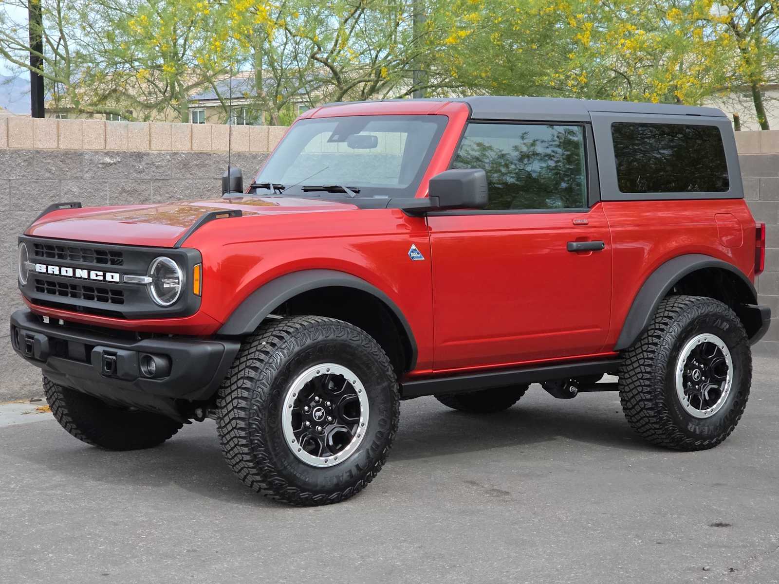 Thumbnail: 2022 Ford Bronco - 5