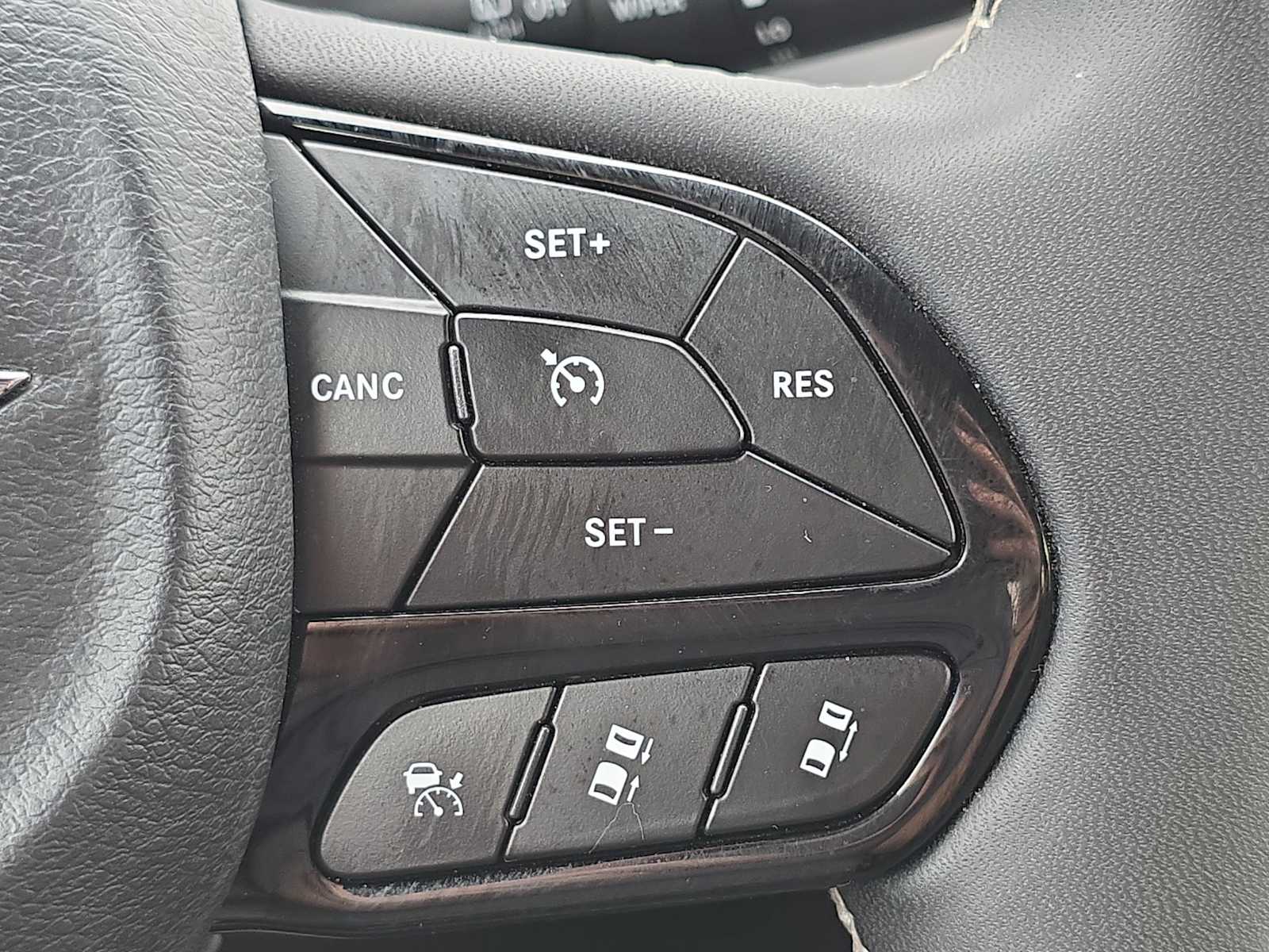 Thumbnail: 2024 Chrysler Pacifica - 29