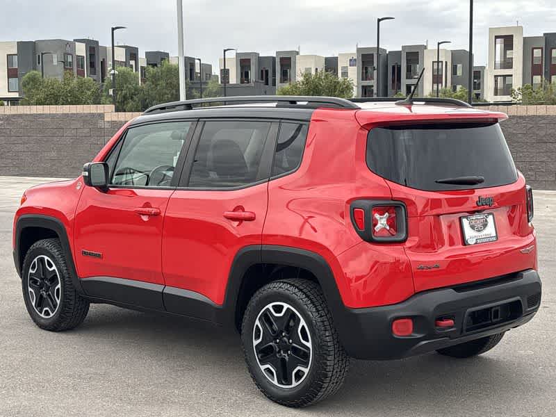 Thumbnail: 2016 Jeep Renegade - 5