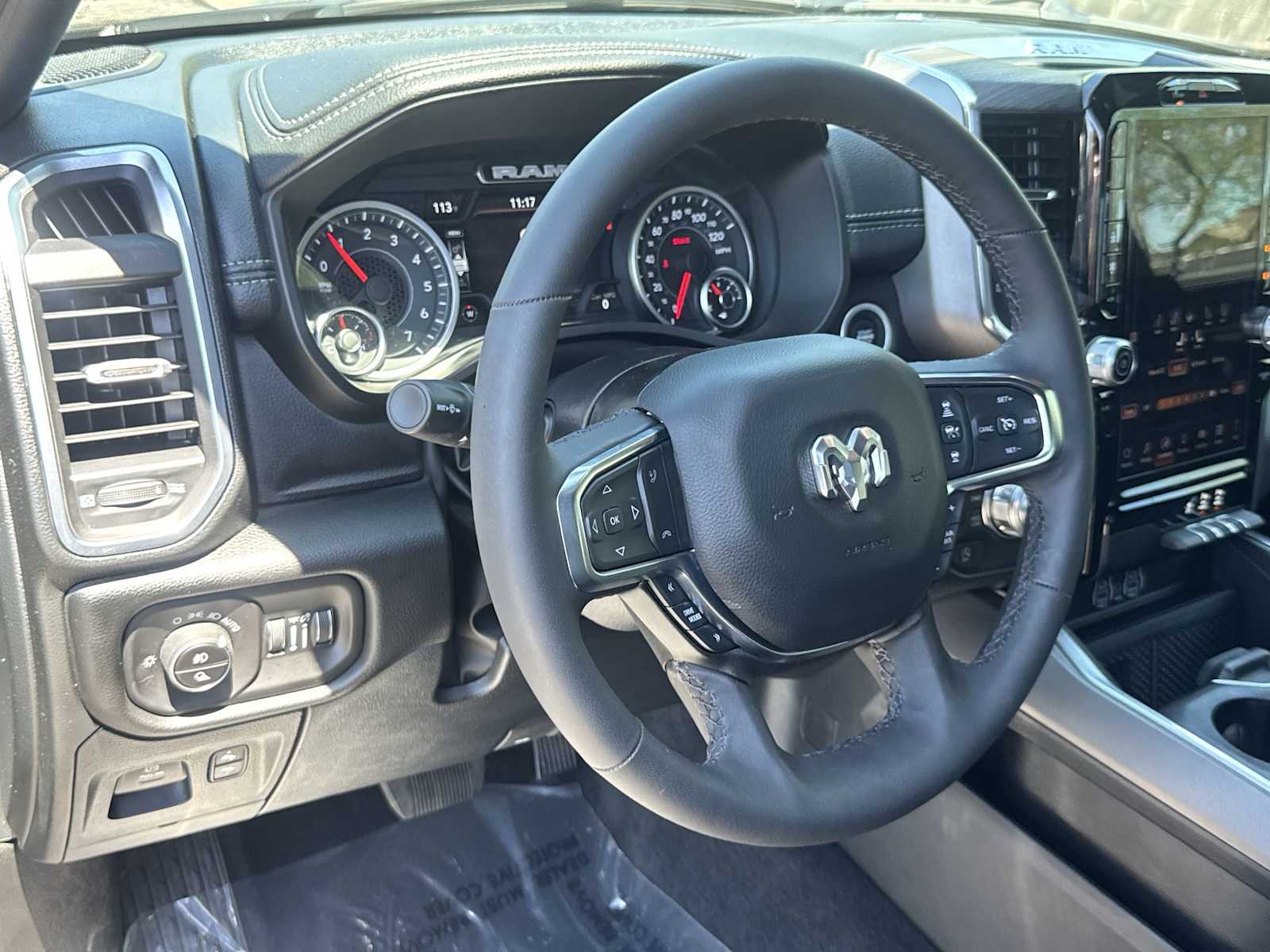 Thumbnail: 2026 RAM 1500 - 9