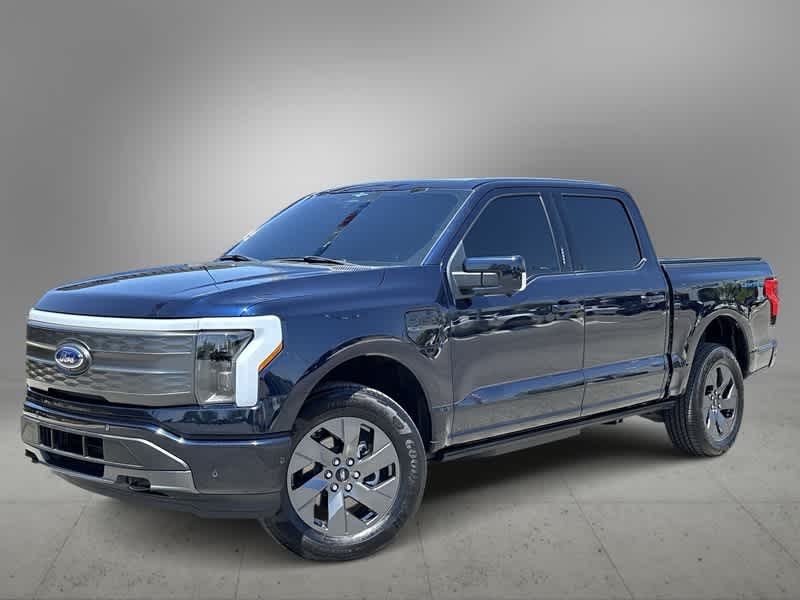 2023 Ford F-150 Lightning Lariat Hero Image