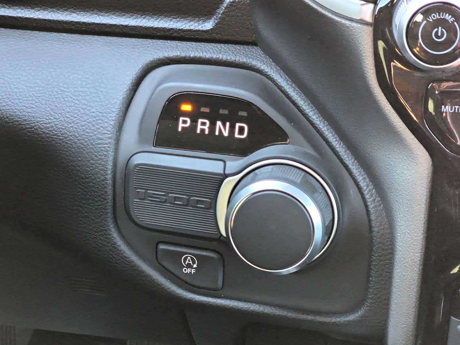 Thumbnail: 2026 RAM 1500 - 33