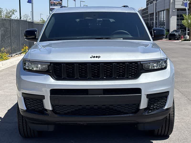 Thumbnail: 2025 Jeep Grand Cherokee L - 3