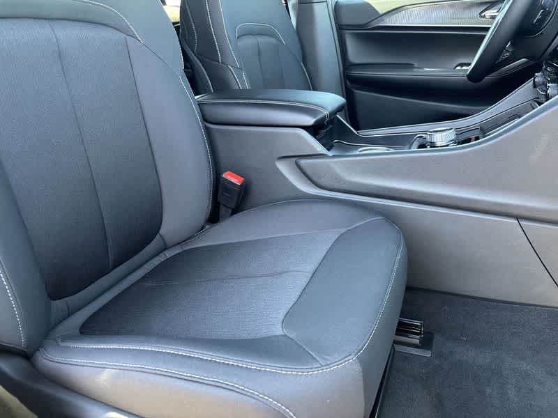 Thumbnail: 2025 Jeep Grand Cherokee - 18