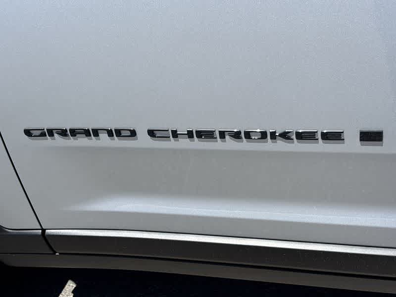 Thumbnail: 2025 Jeep Grand Cherokee L - 11
