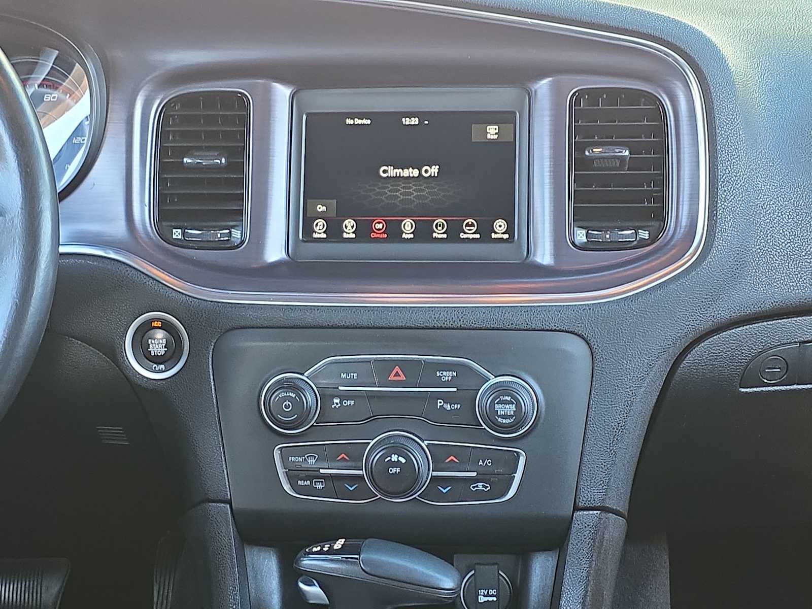 Thumbnail: 2018 Dodge Charger - 20