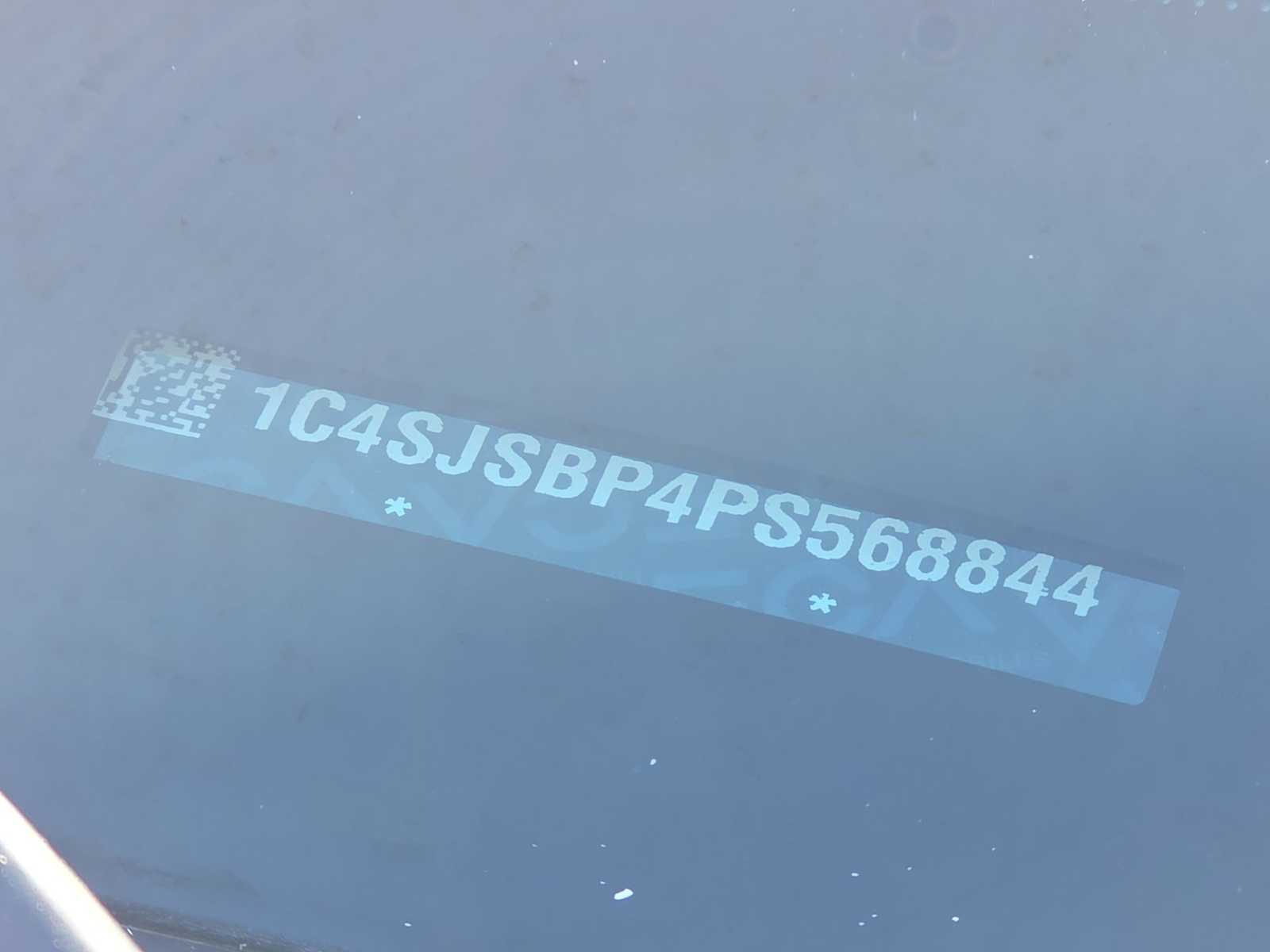 Thumbnail: 2023 Jeep Wagoneer - 25