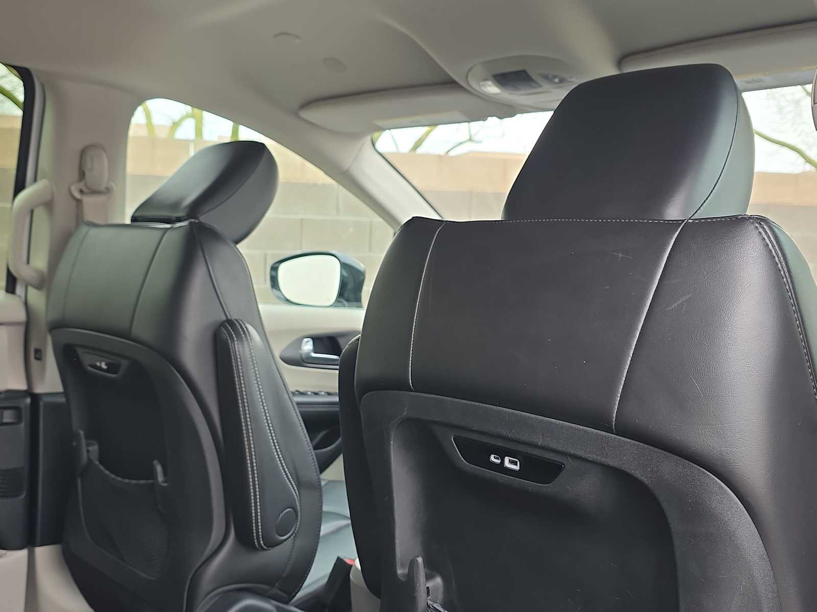 Thumbnail: 2024 Chrysler Pacifica - 16