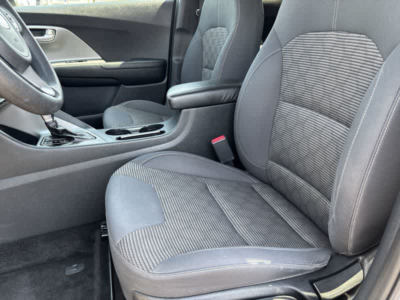 Thumbnail: 2019 Kia Niro - 15
