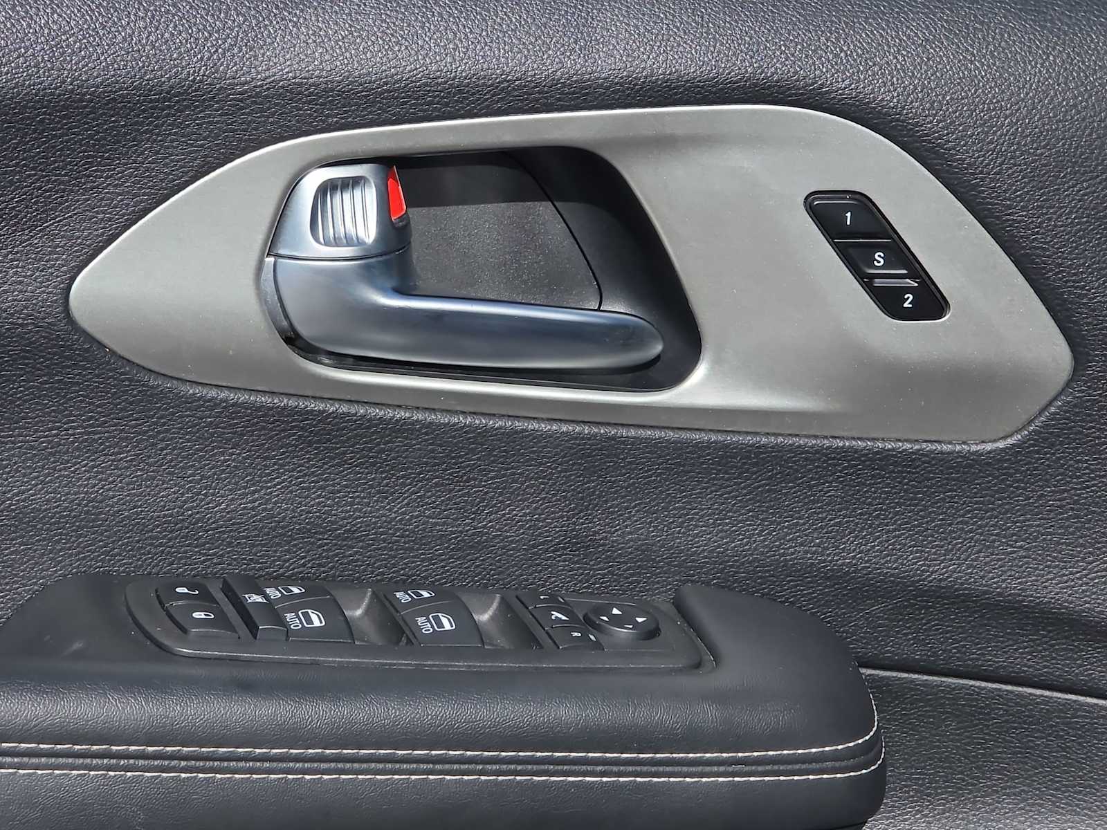 Thumbnail: 2024 Chrysler Pacifica - 27