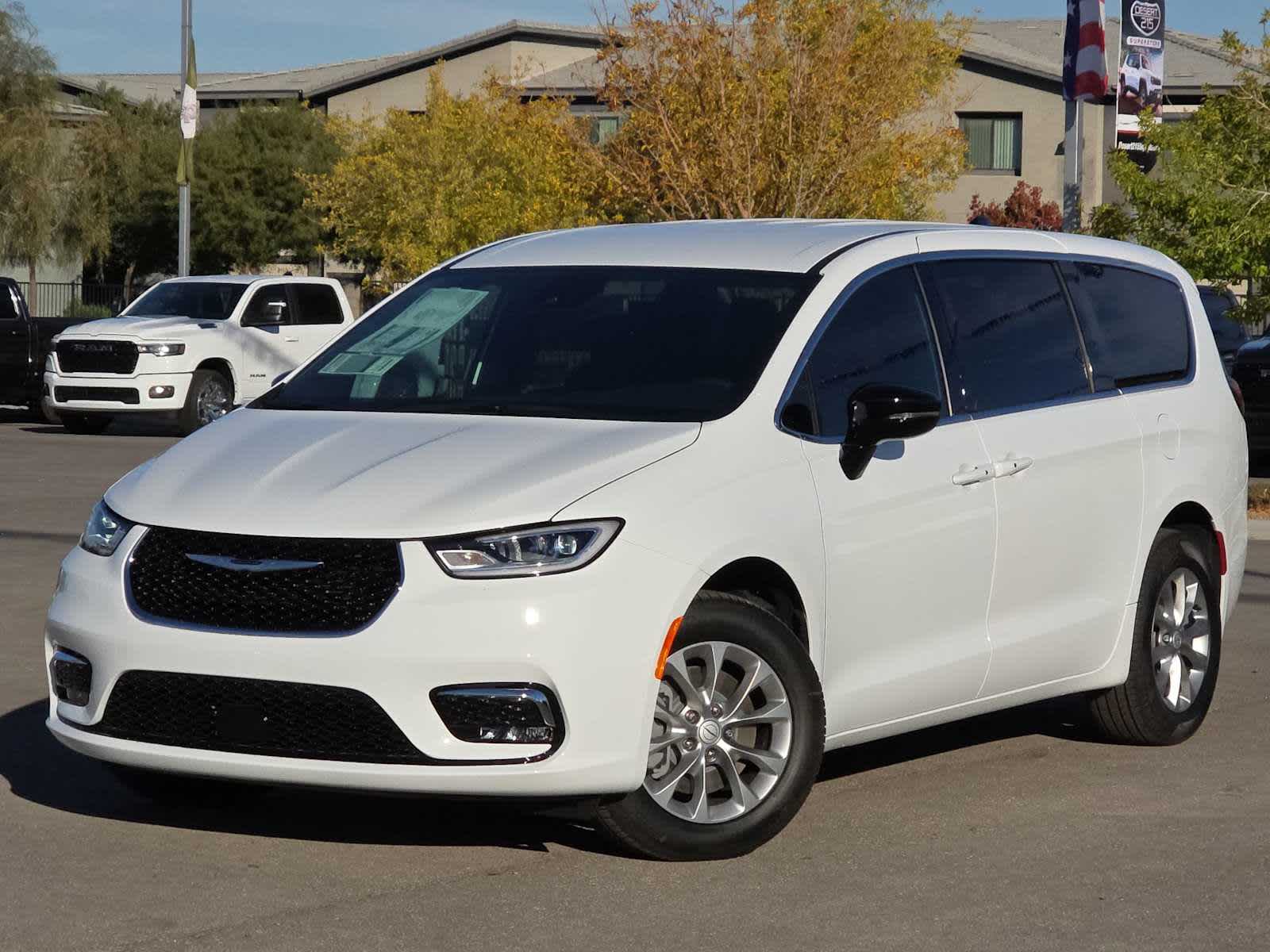 Thumbnail: 2026 Chrysler Pacifica - 31