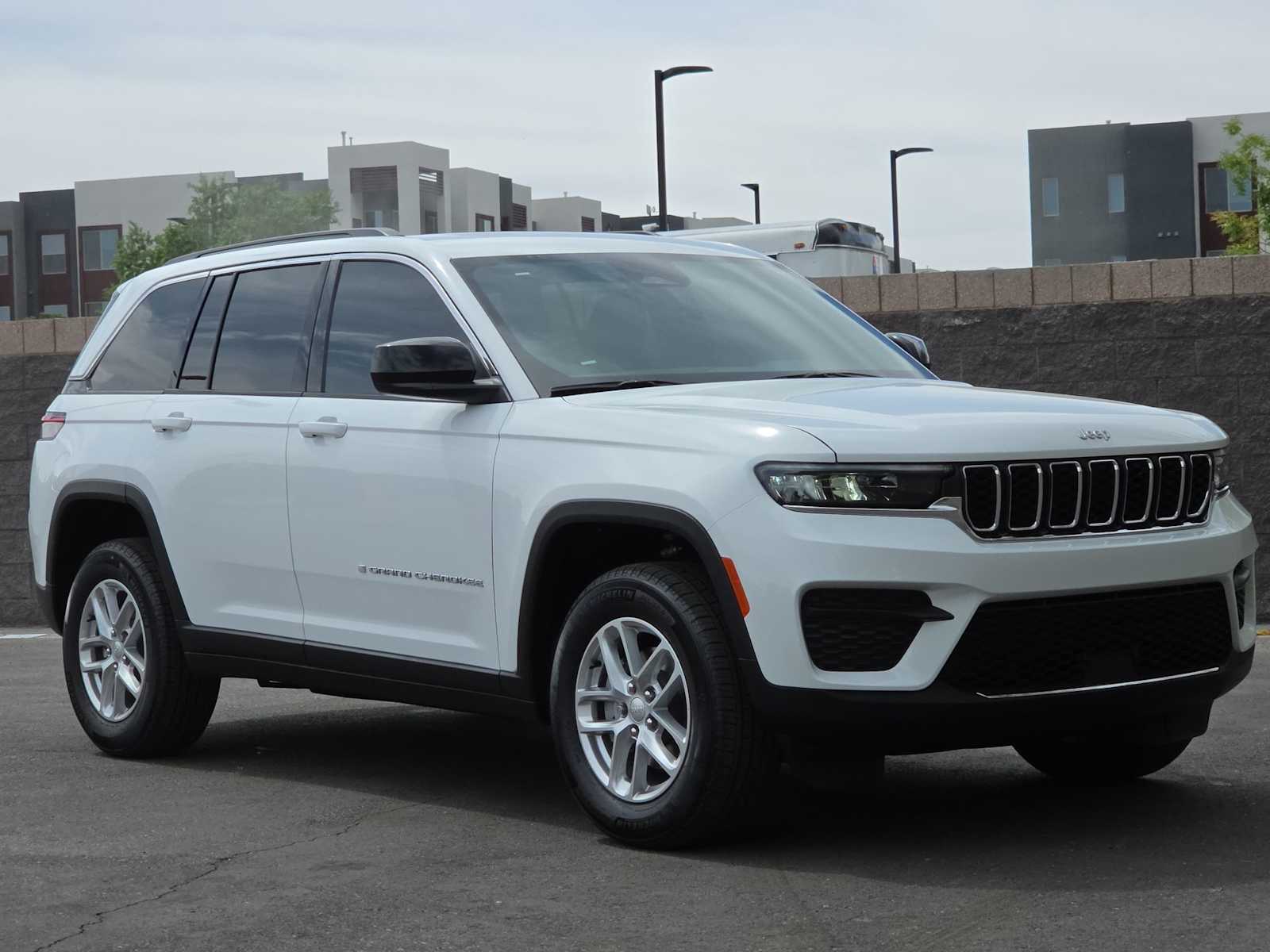 Thumbnail: 2026 Jeep Grand Cherokee - 2