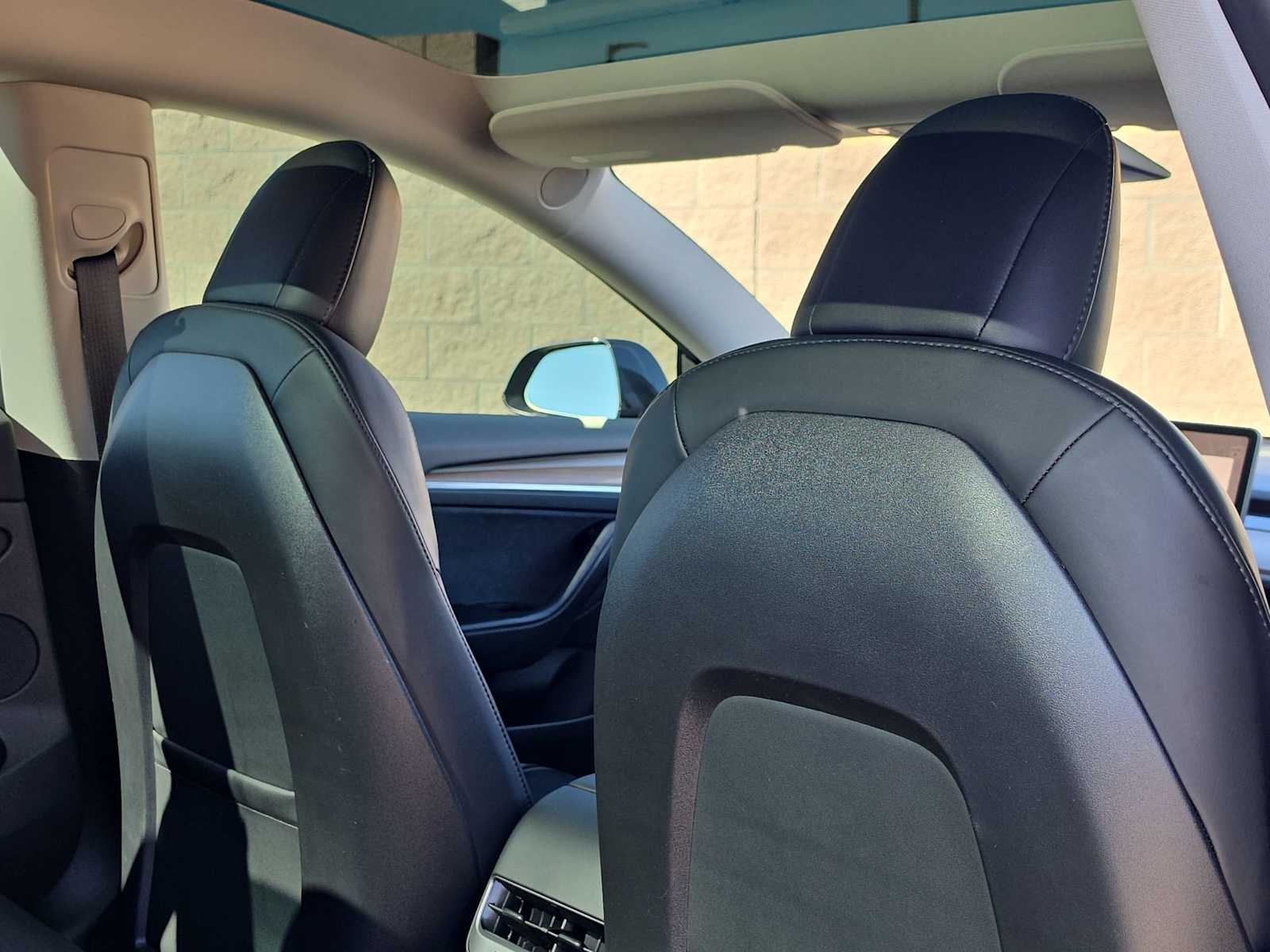 Thumbnail: 2023 Tesla Model 3 - 16