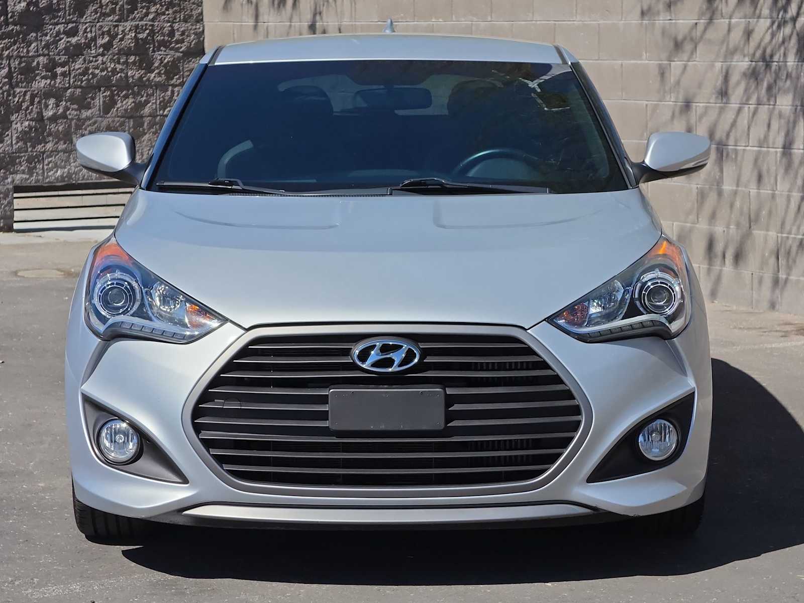 Thumbnail: 2017 Hyundai Veloster - 4