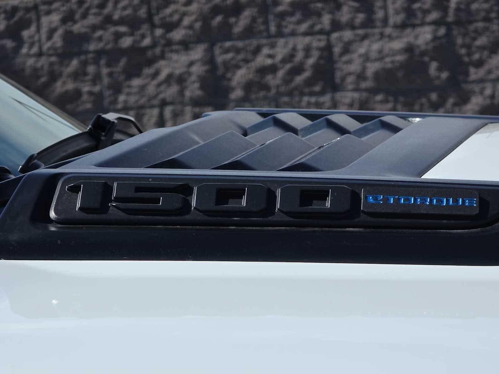 Thumbnail: 2026 RAM 1500 - 15