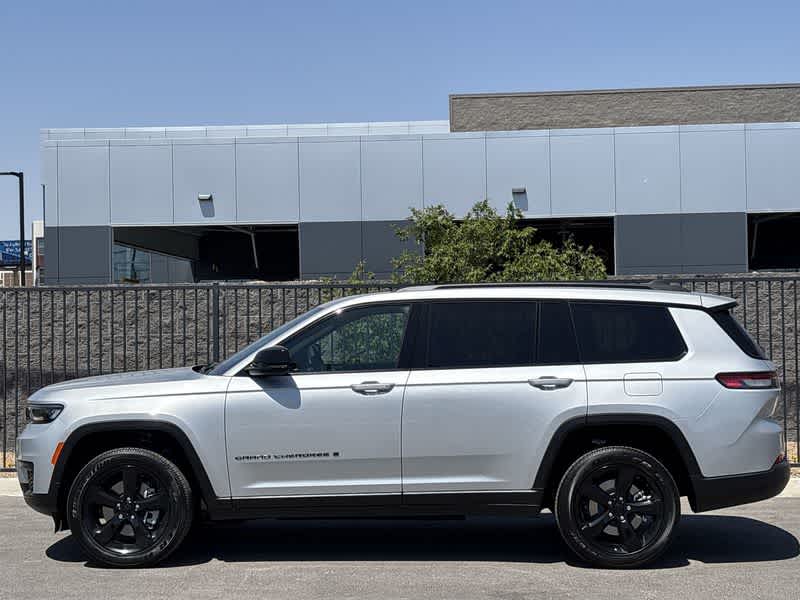 Thumbnail: 2025 Jeep Grand Cherokee L - 5