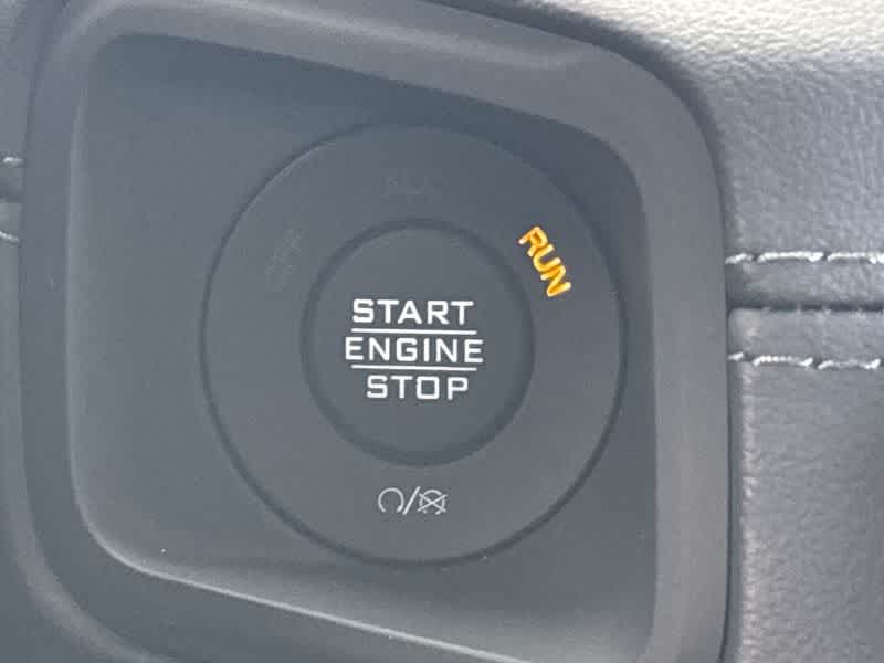 Thumbnail: 2025 Jeep Gladiator - 24