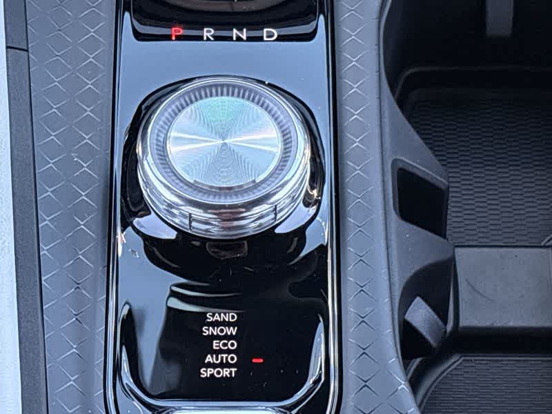 Thumbnail: 2025 Jeep Wagoneer S - 21