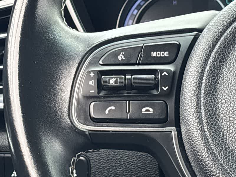 Thumbnail: 2021 Kia Niro - 28