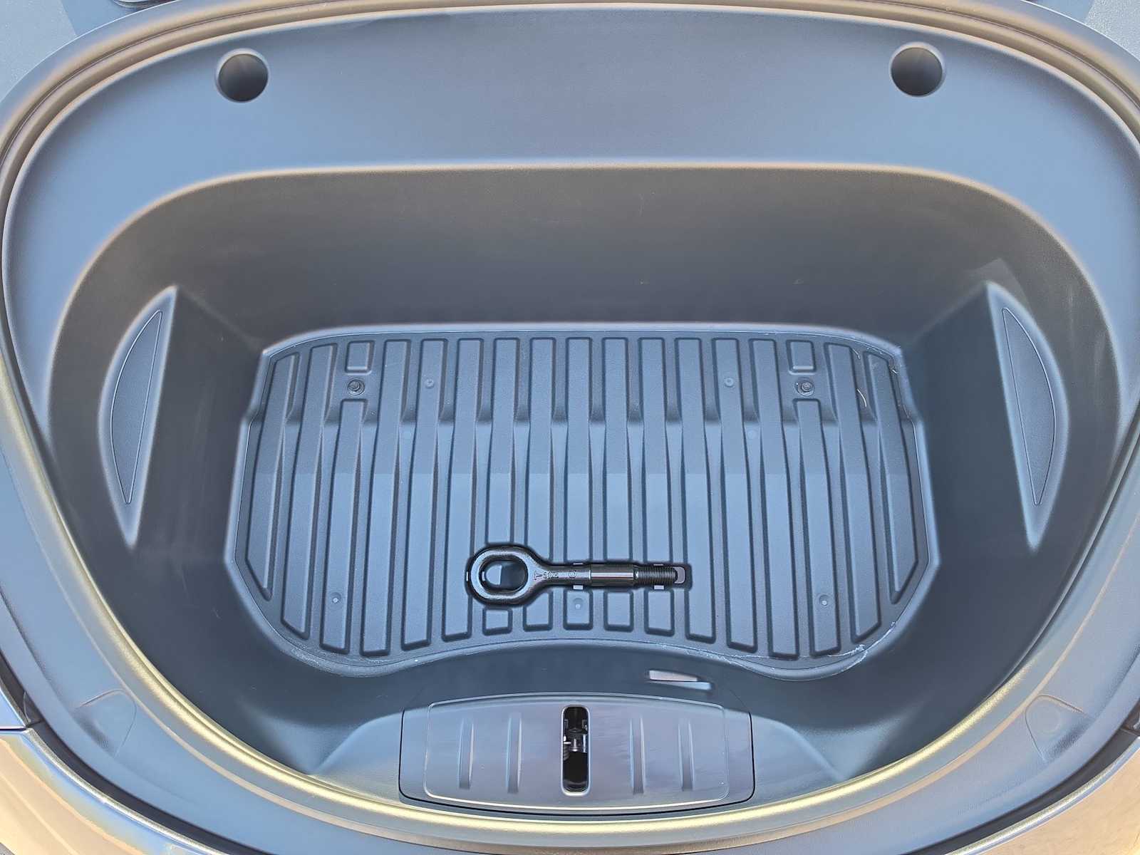 Thumbnail: 2023 Tesla Model 3 - 13