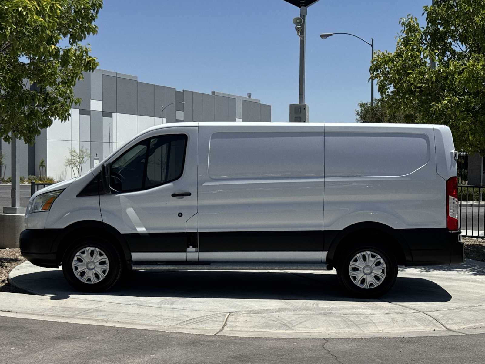 Thumbnail: 2019 Ford Transit Series - 5
