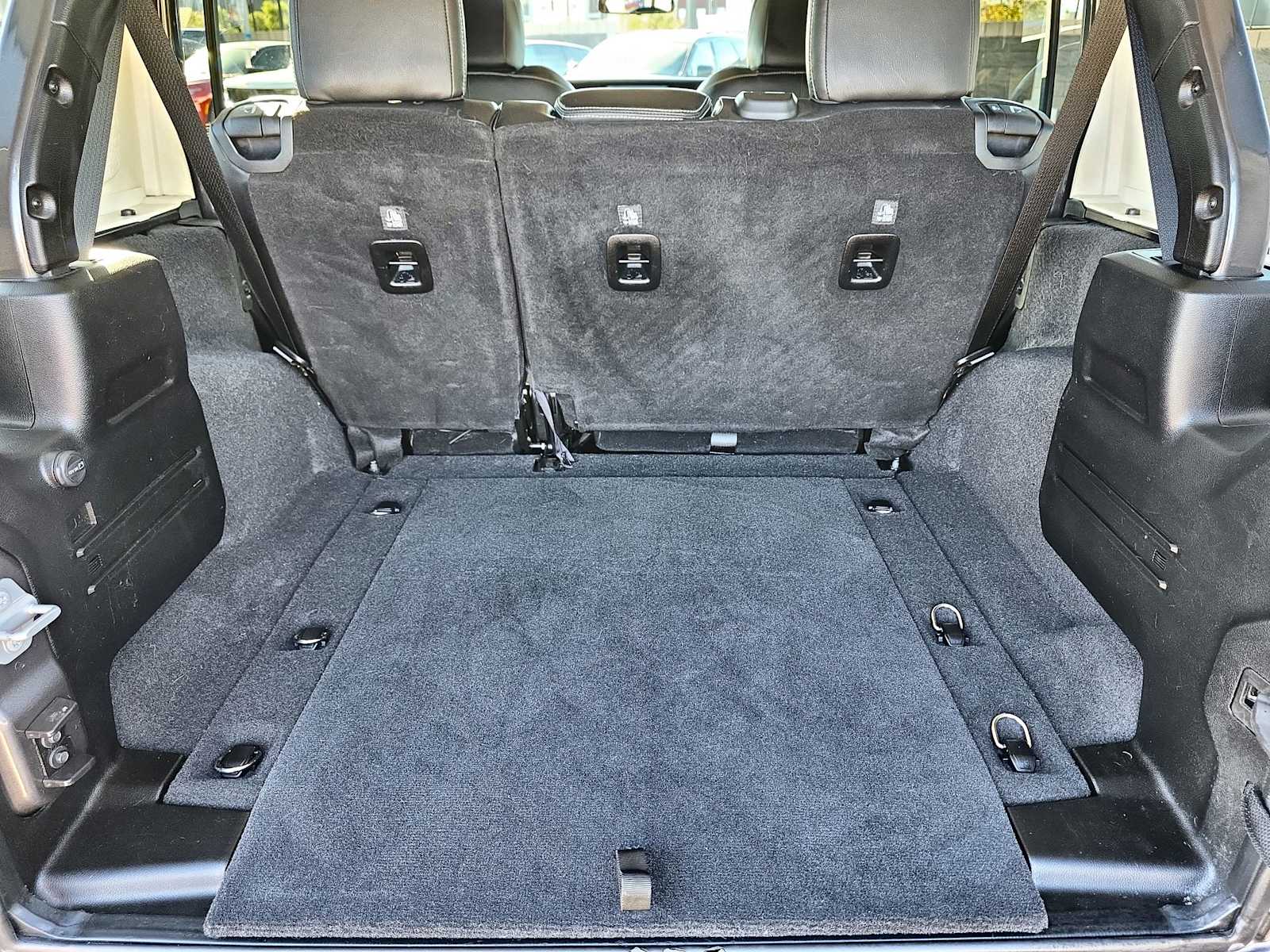 Thumbnail: 2020 Jeep Wrangler - 23