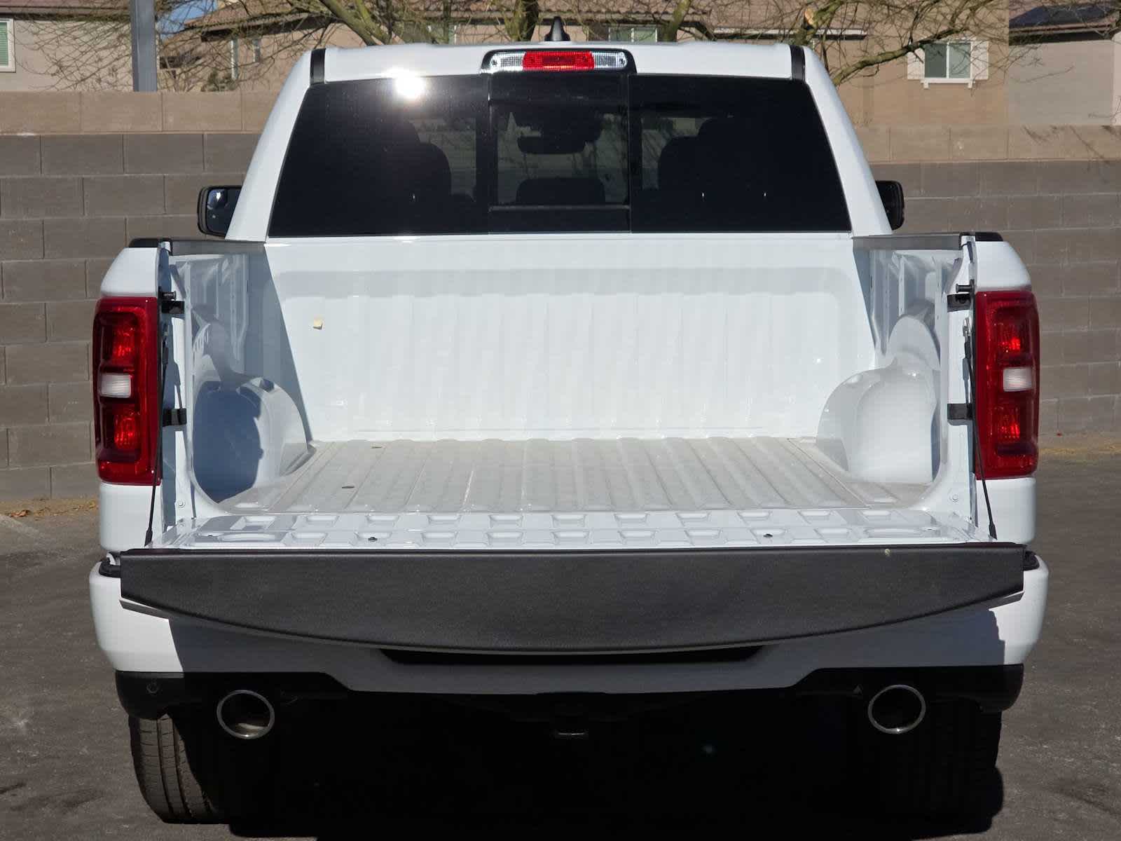 Thumbnail: 2026 RAM 1500 - 35