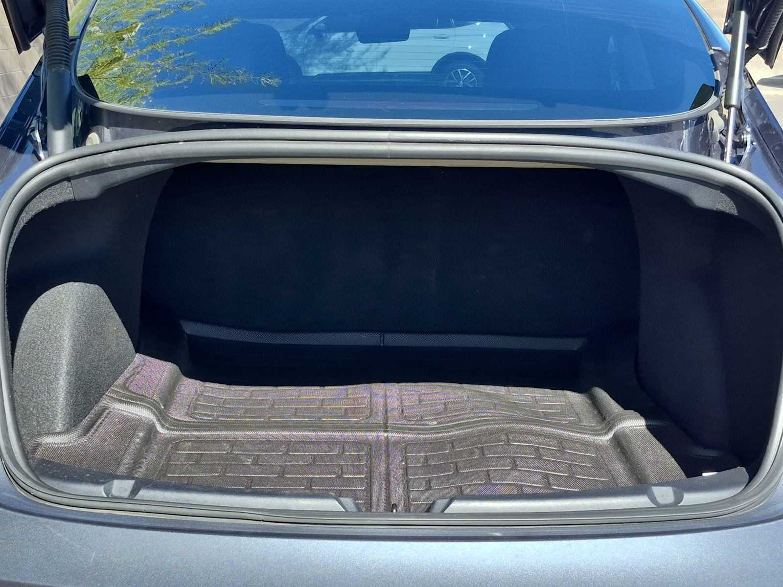 Thumbnail: 2022 Tesla Model 3 - 23