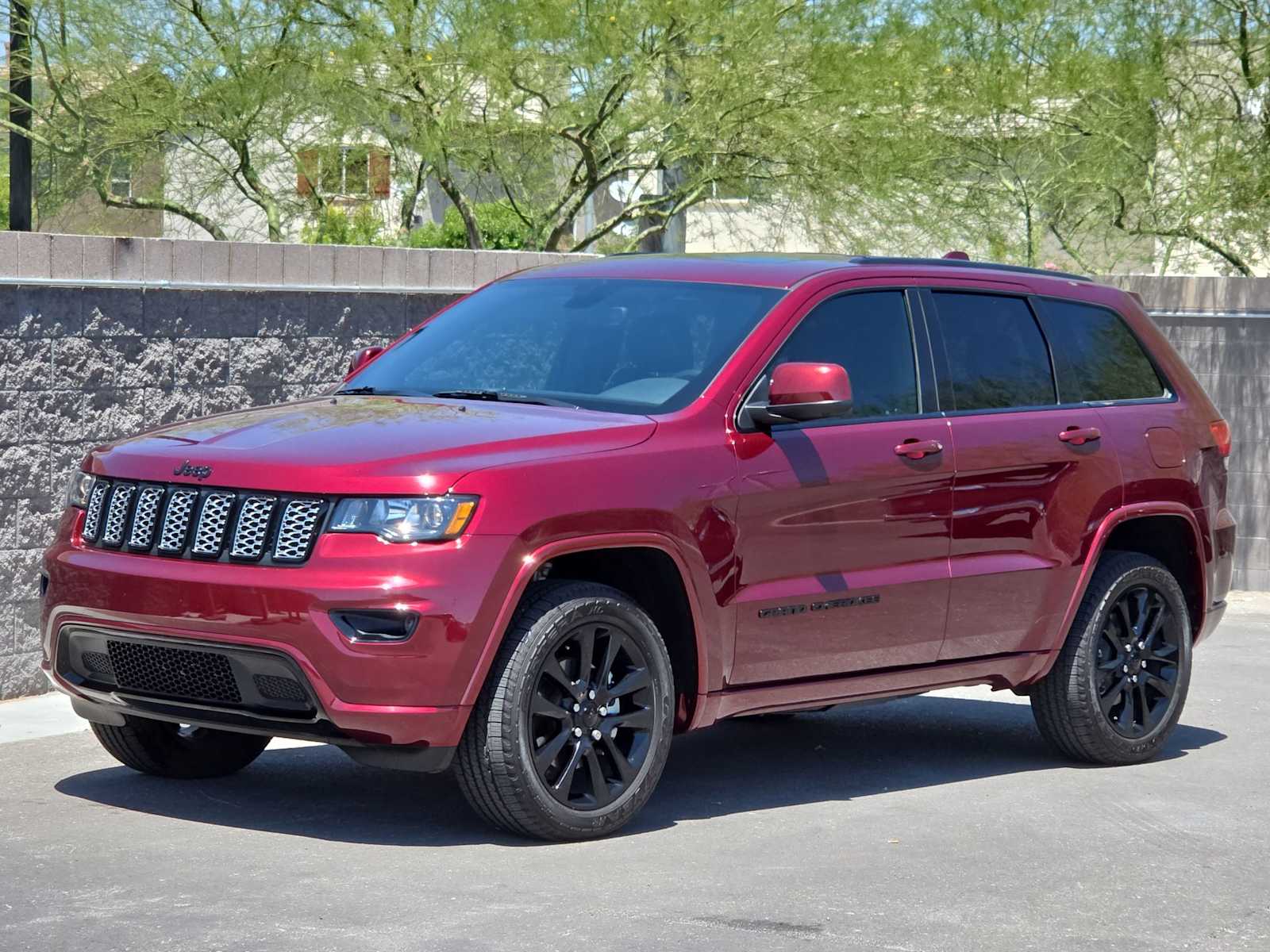 Thumbnail: 2019 Jeep Grand Cherokee - 5