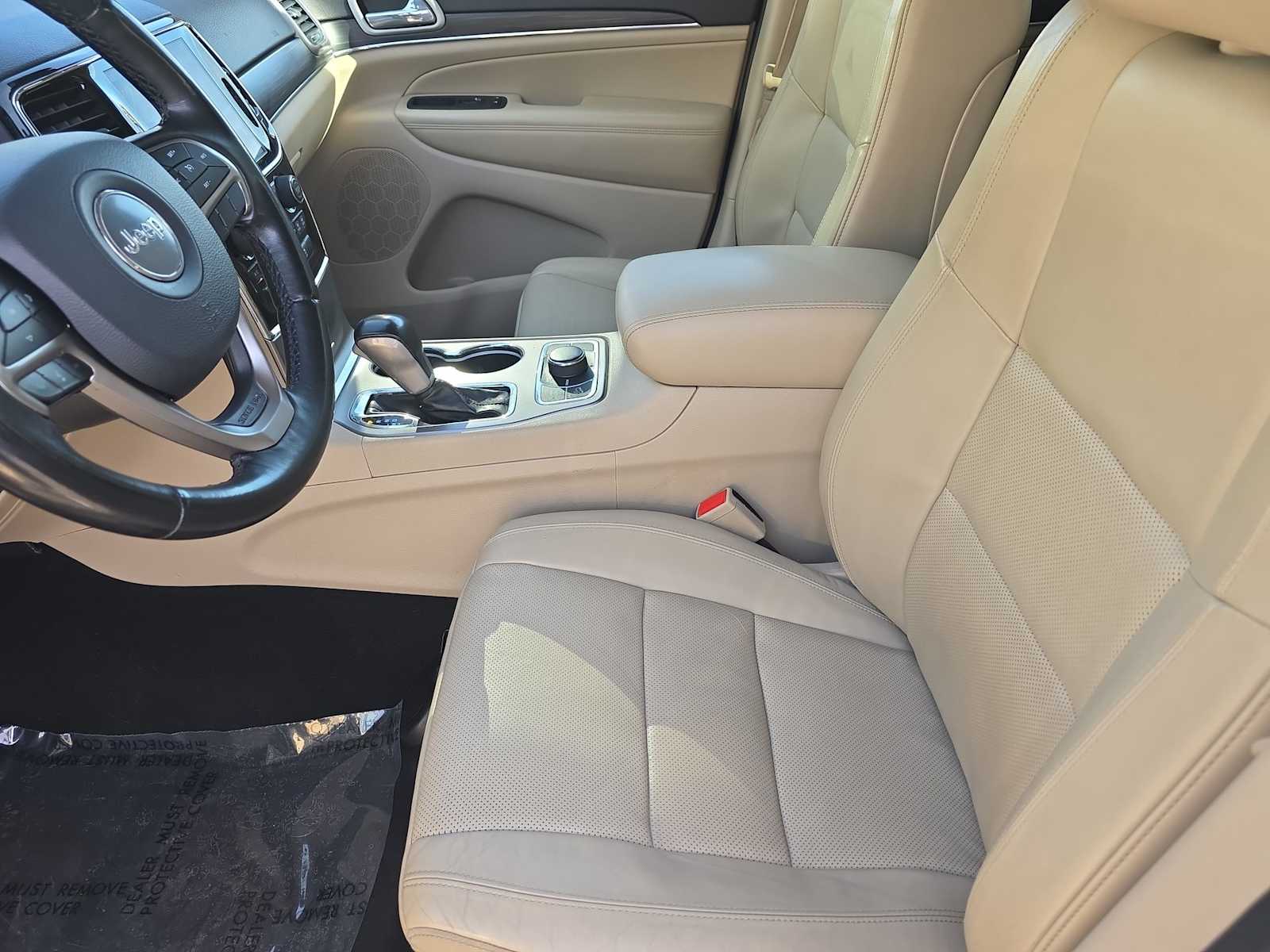 Thumbnail: 2020 Jeep Grand Cherokee - 15