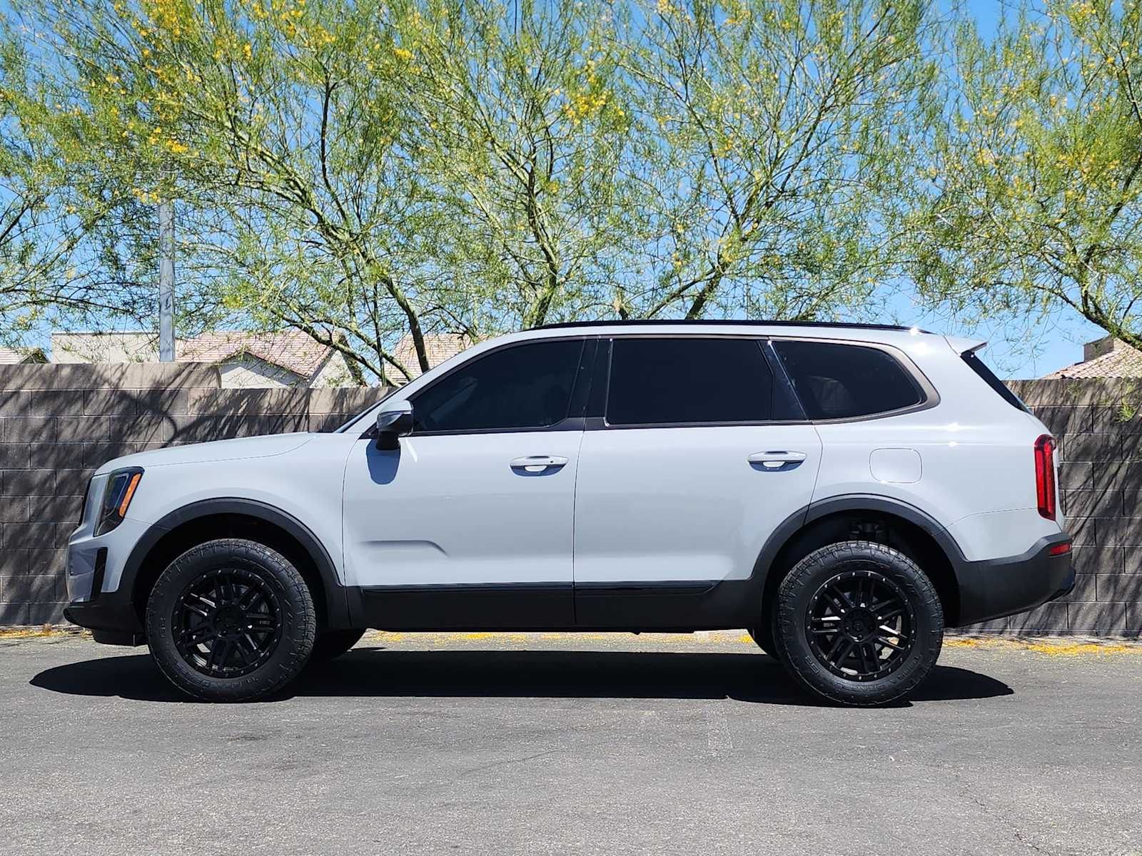Thumbnail: 2021 Kia Telluride - 6