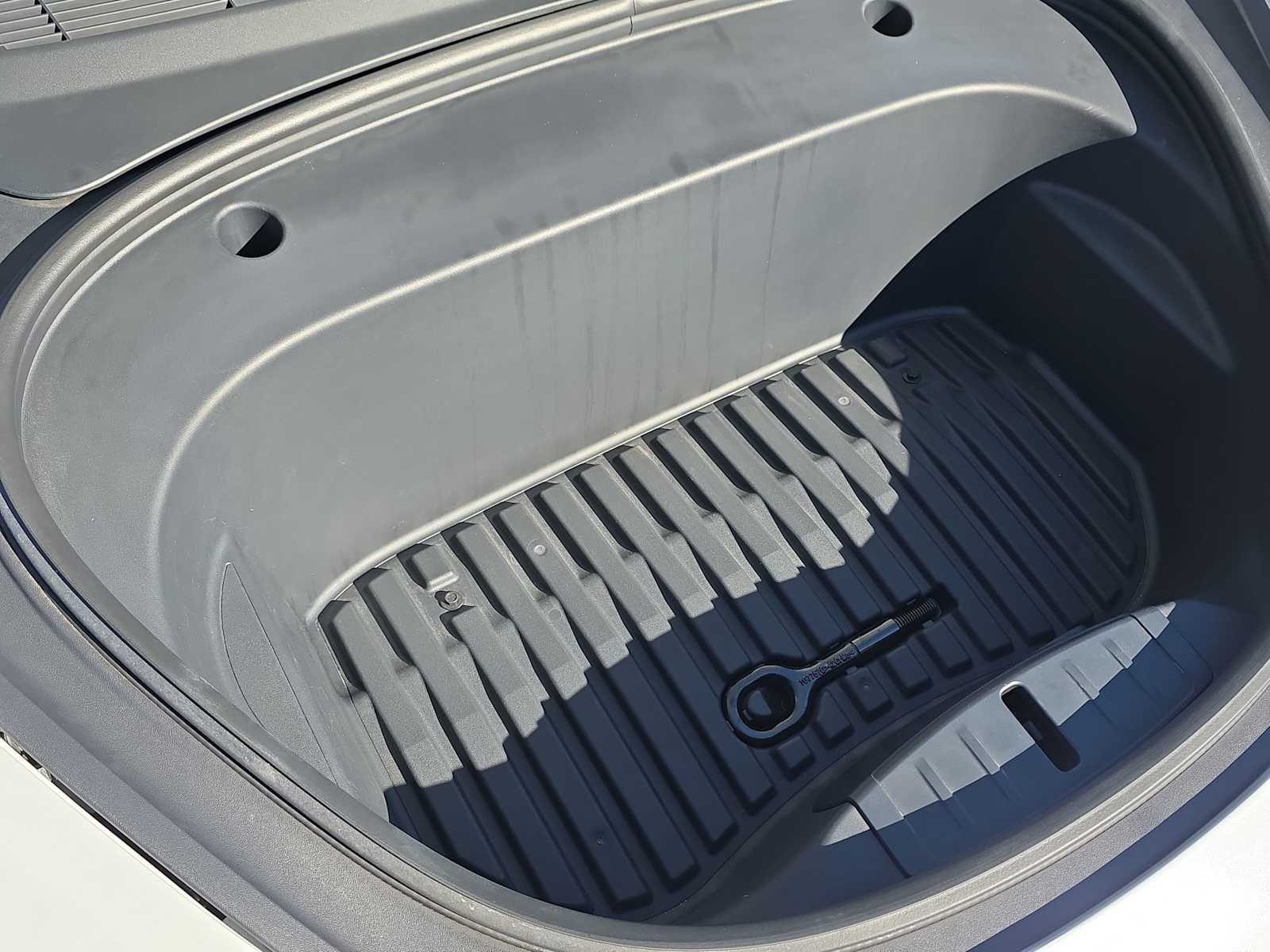 Thumbnail: 2022 Tesla Model 3 - 13