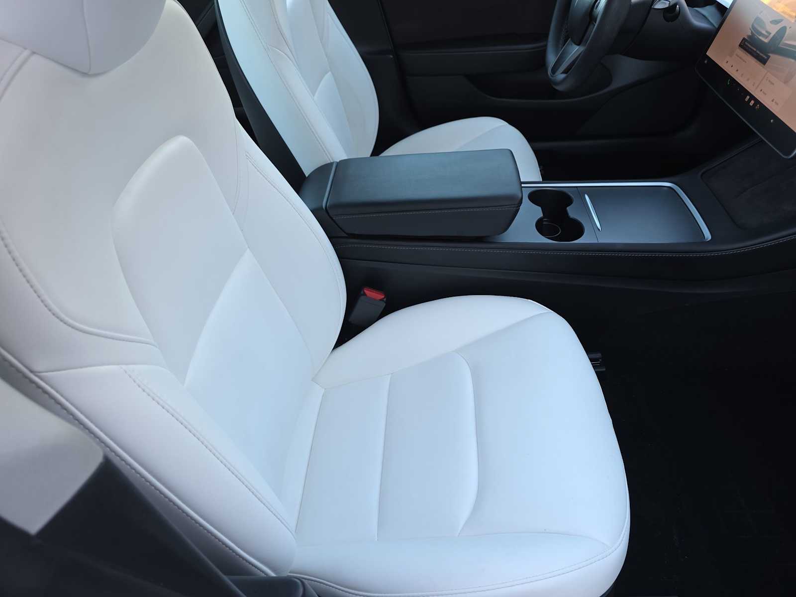 Thumbnail: 2022 Tesla Model 3 - 18