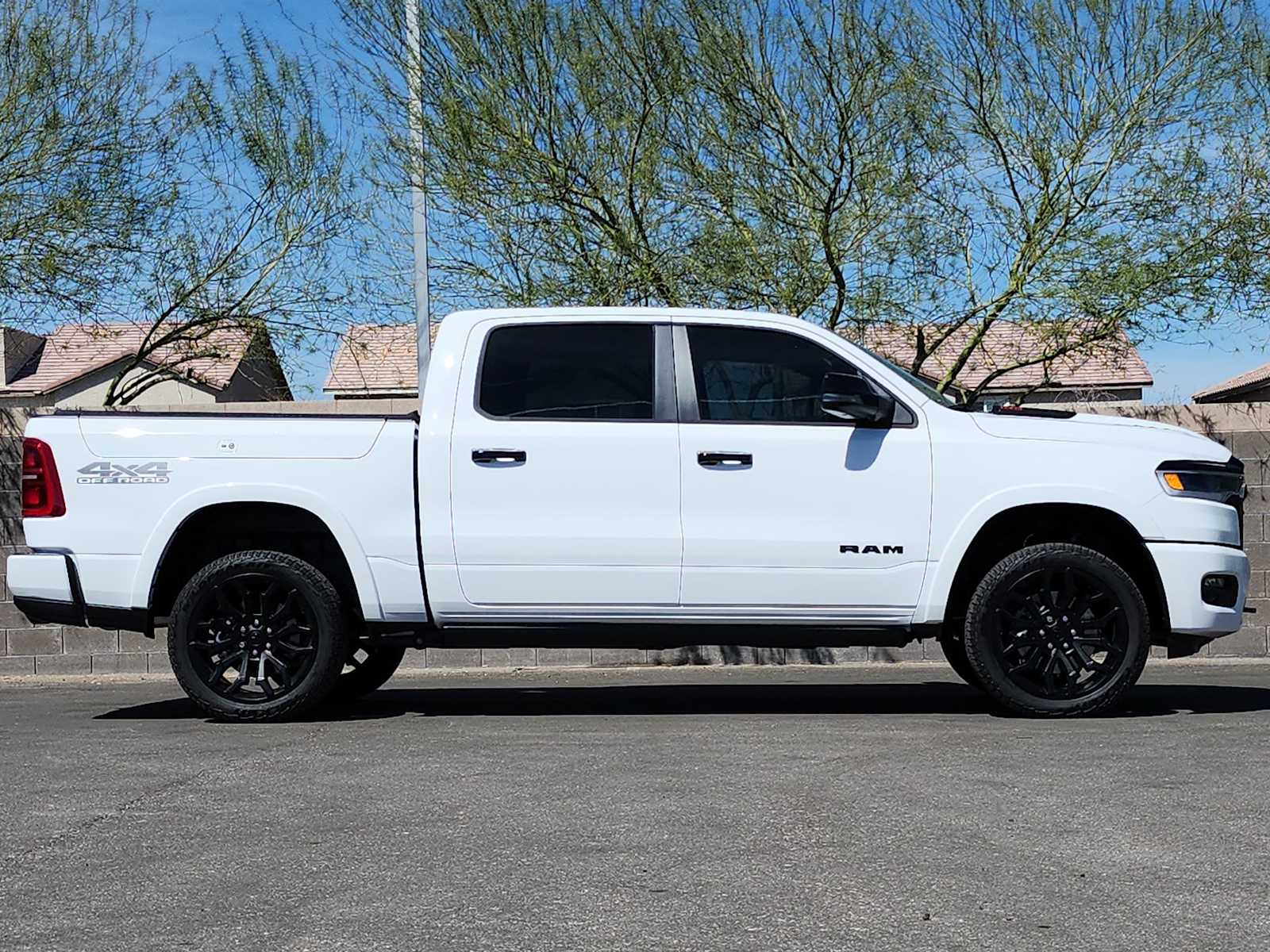 Thumbnail: 2026 RAM 1500 - 10