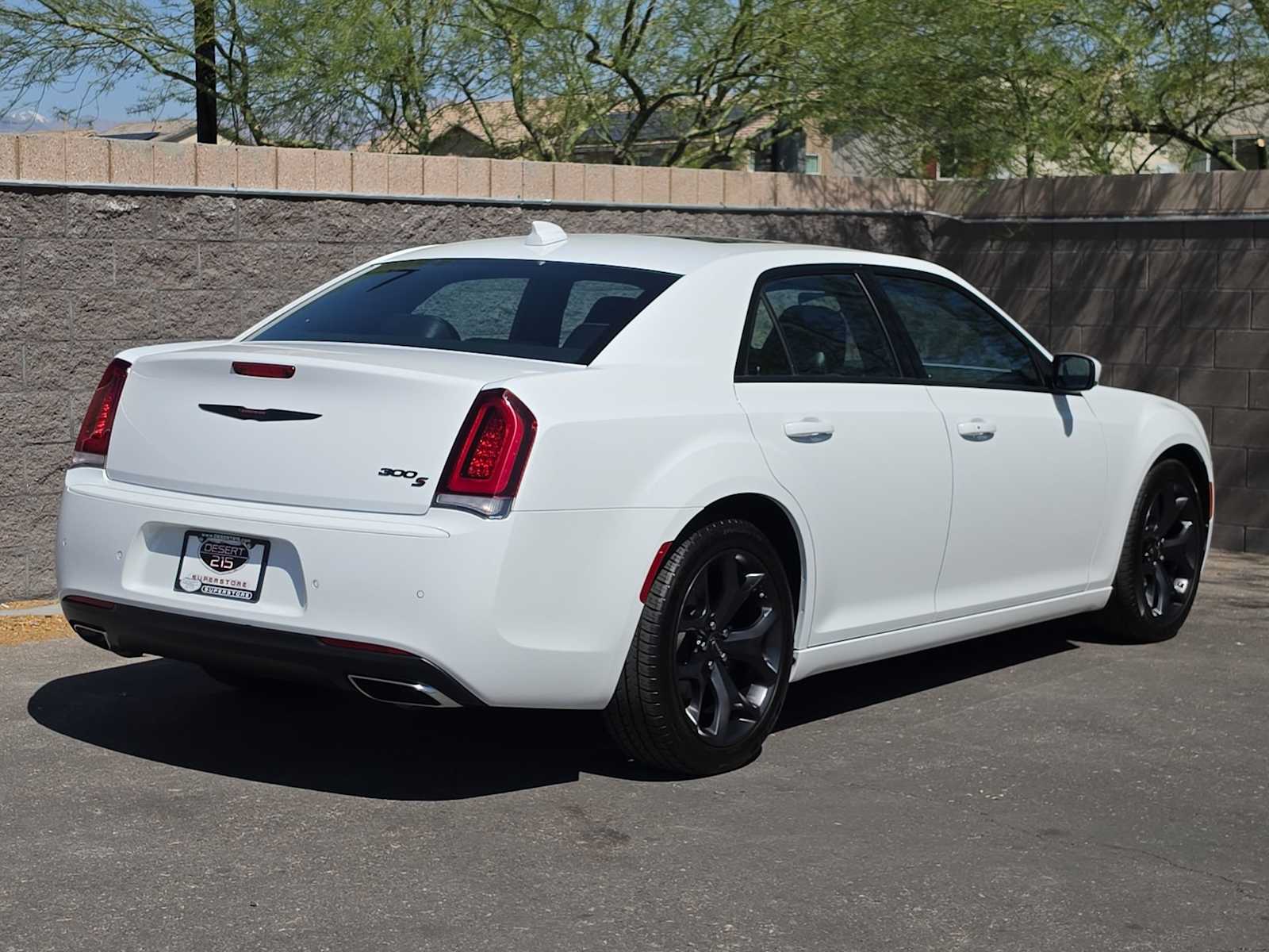 Thumbnail: 2023 Chrysler 300 - 9