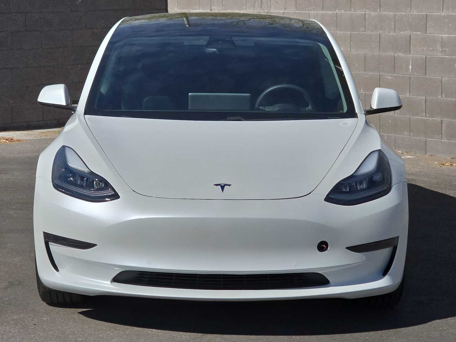 Thumbnail: 2021 Tesla Model 3 - 4