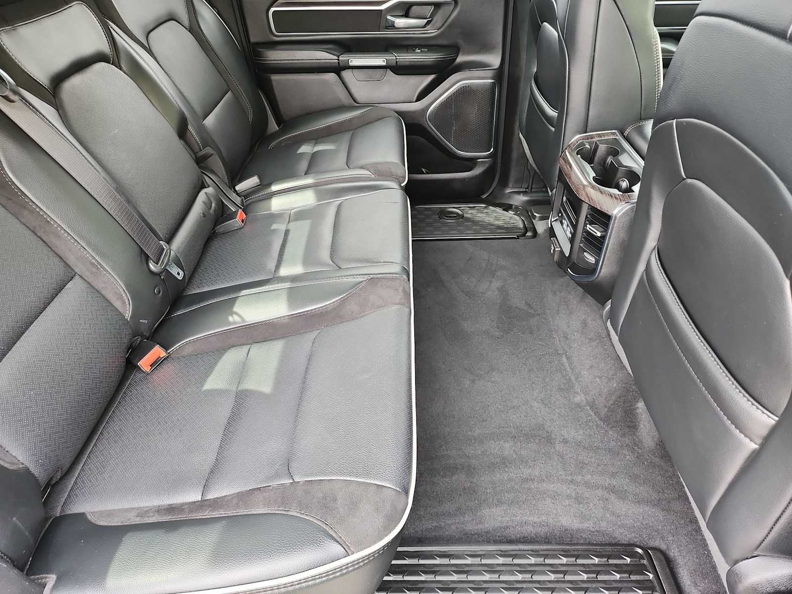 Thumbnail: 2025 RAM 1500 - 17