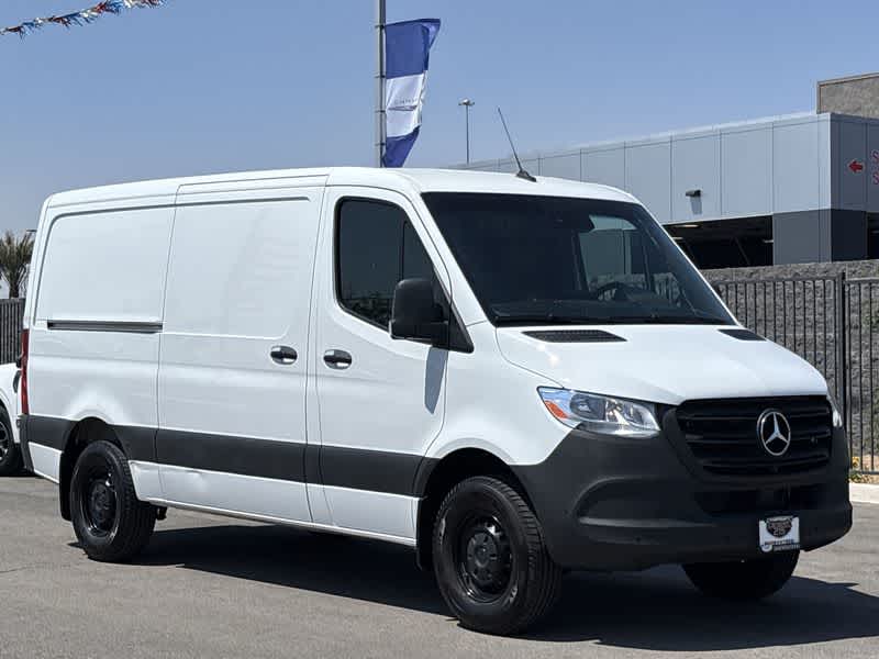 Thumbnail: 2023 Mercedes-Benz Sprinter - 2