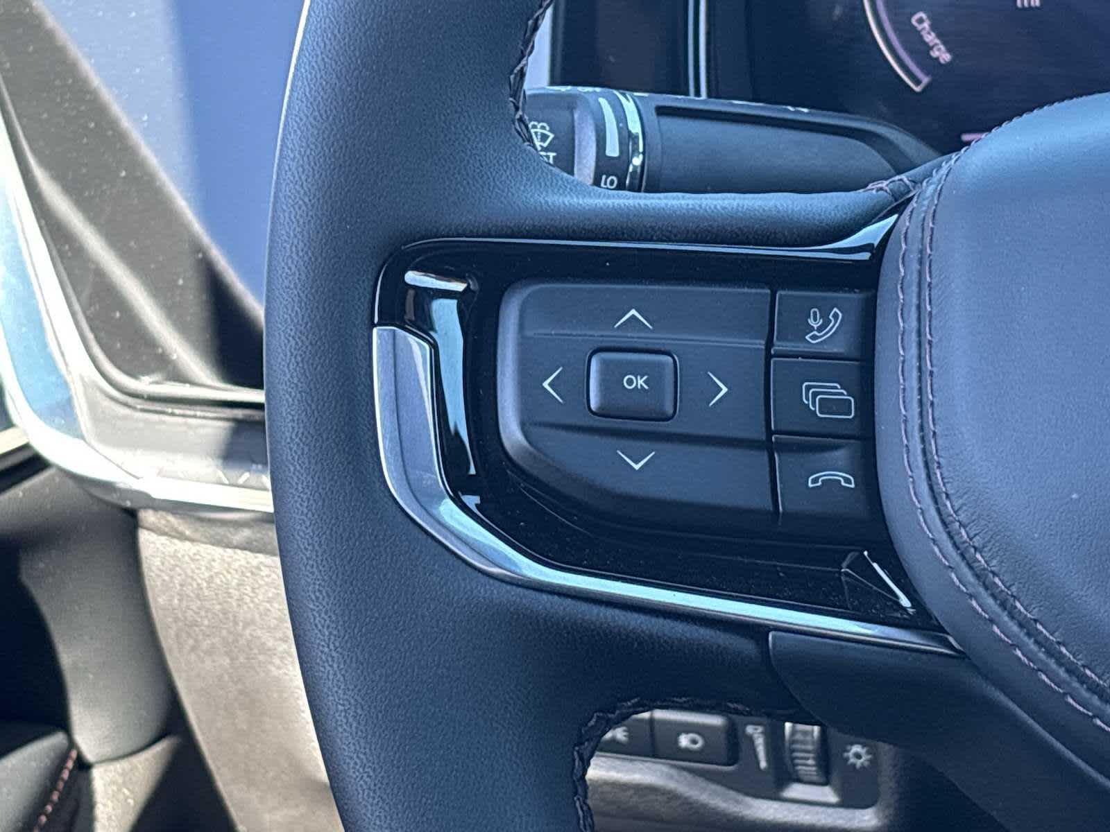 Thumbnail: 2025 Jeep Wagoneer S - 27