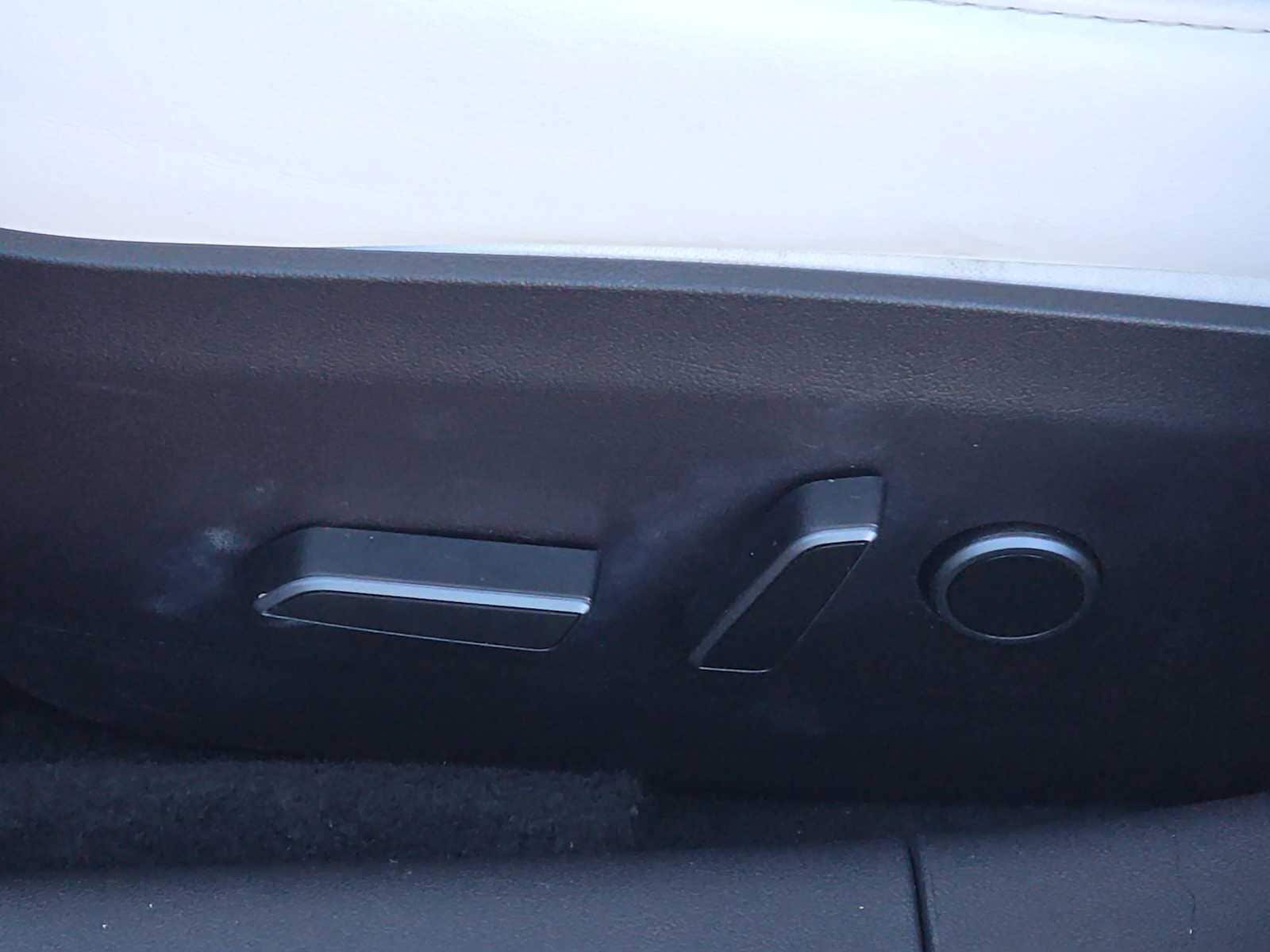 Thumbnail: 2022 Tesla Model 3 - 29