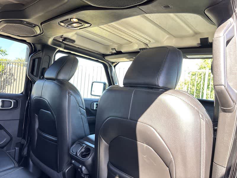 2021 Jeep Wrangler Unlimited Sahara 16