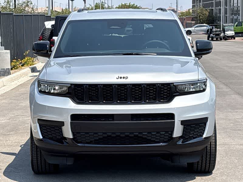 Thumbnail: 2025 Jeep Grand Cherokee L - 3