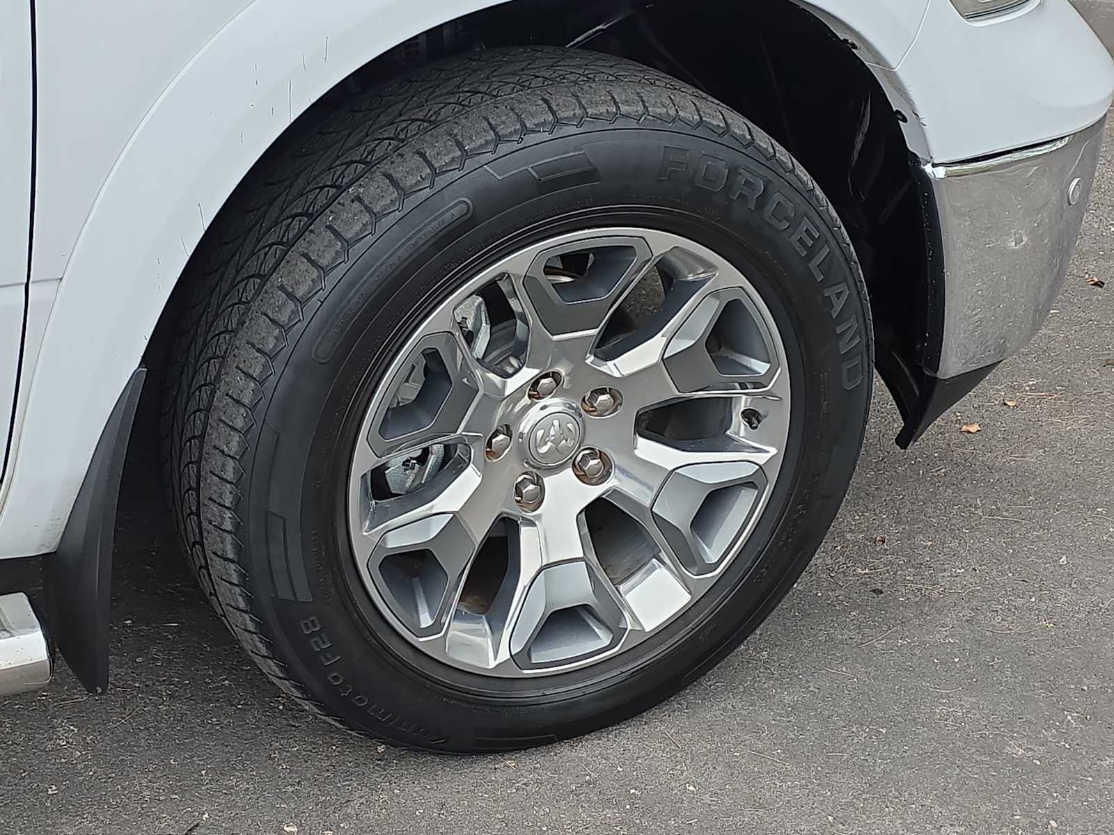 Thumbnail: 2019 RAM 1500 Classic - 12