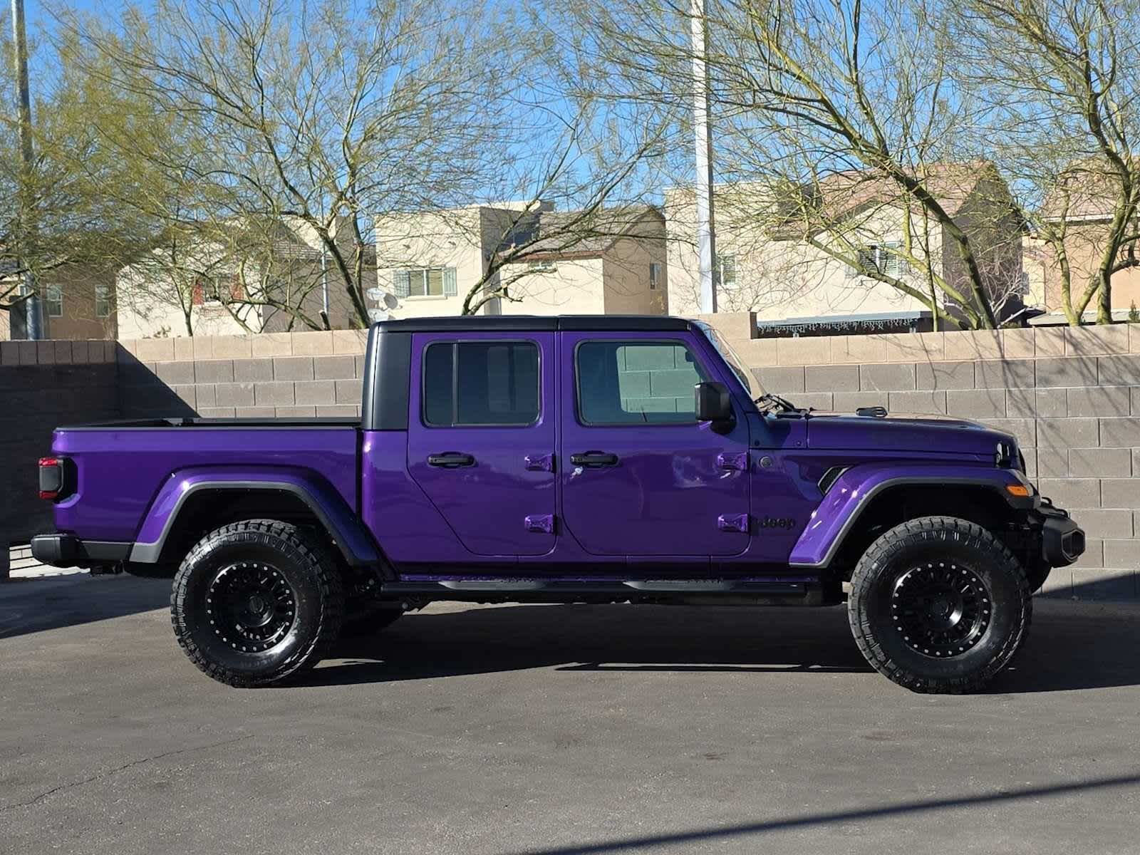 Thumbnail: 2026 Jeep Gladiator - 10