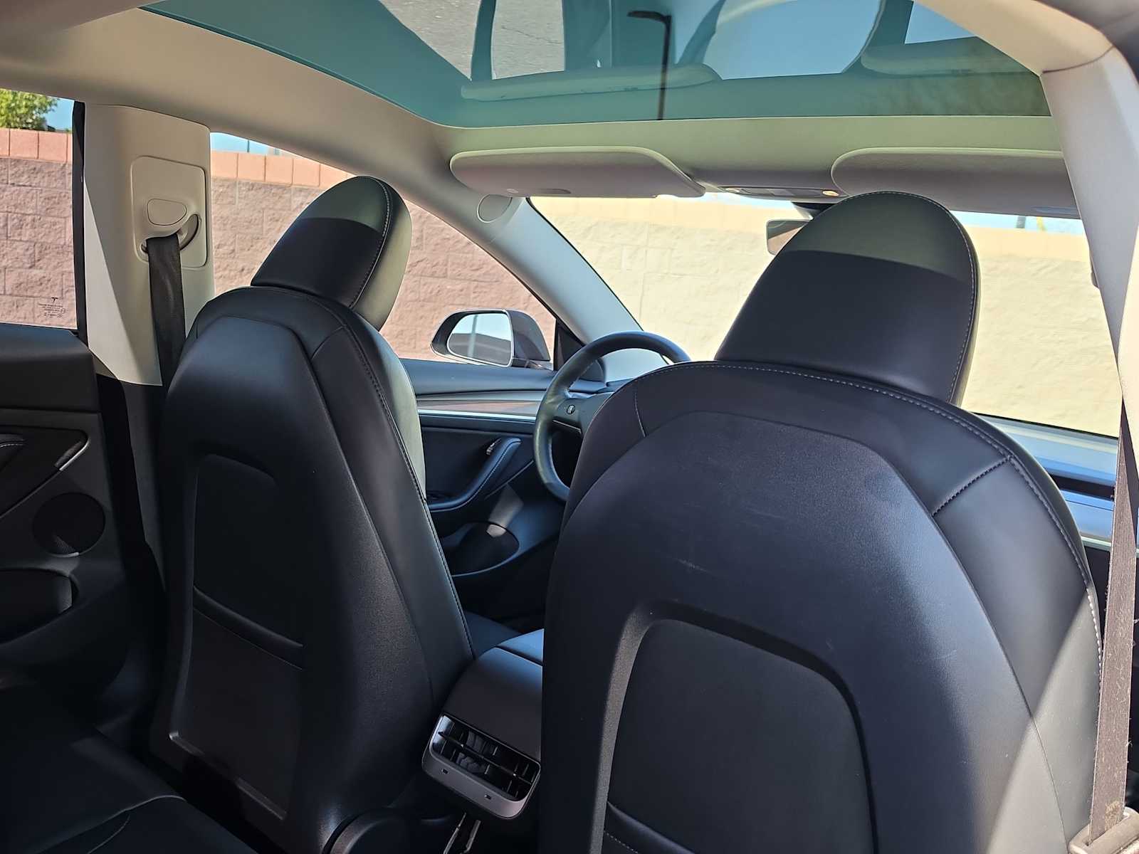 Thumbnail: 2023 Tesla Model 3 - 16