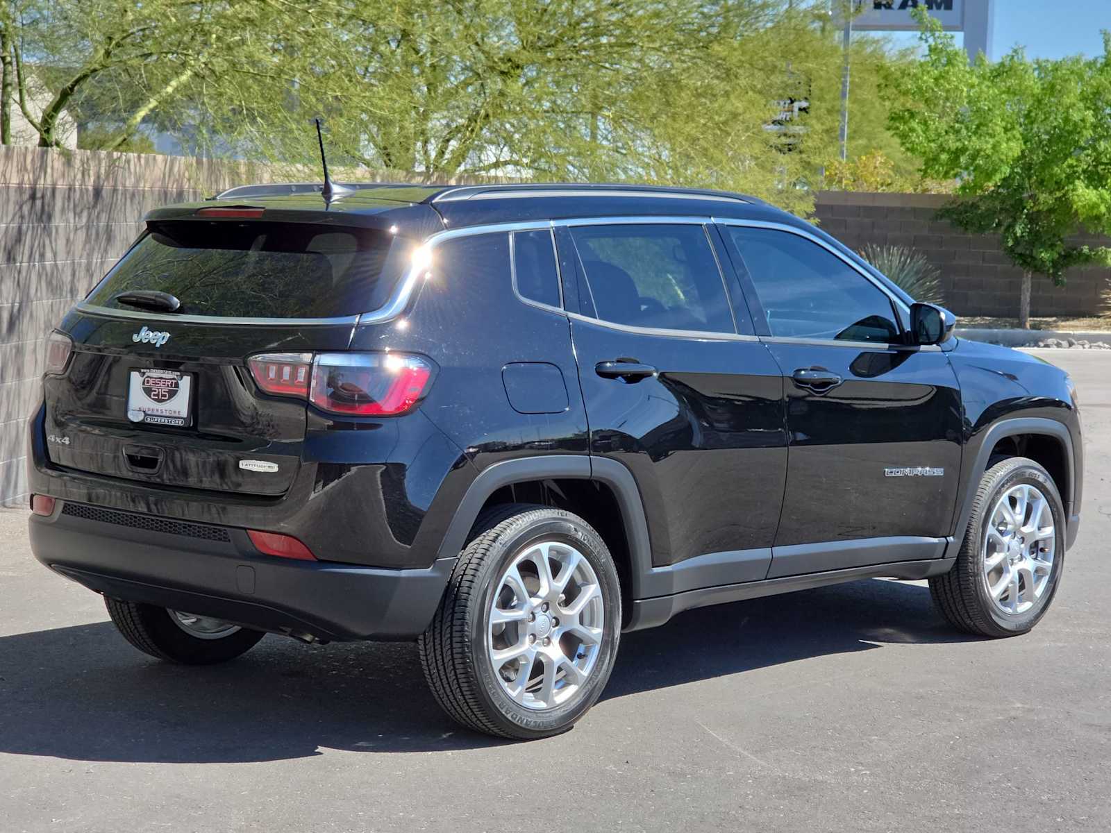 Thumbnail: 2024 Jeep Compass - 9