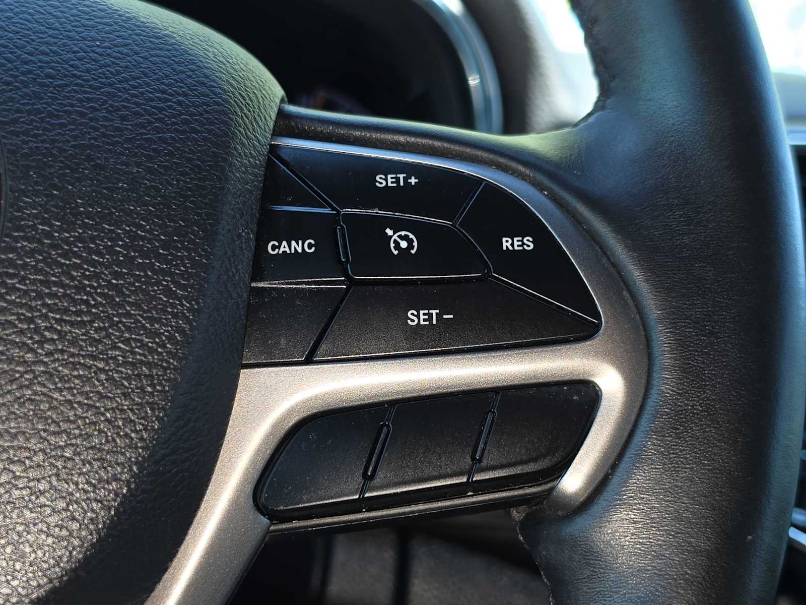 Thumbnail: 2019 Jeep Grand Cherokee - 29