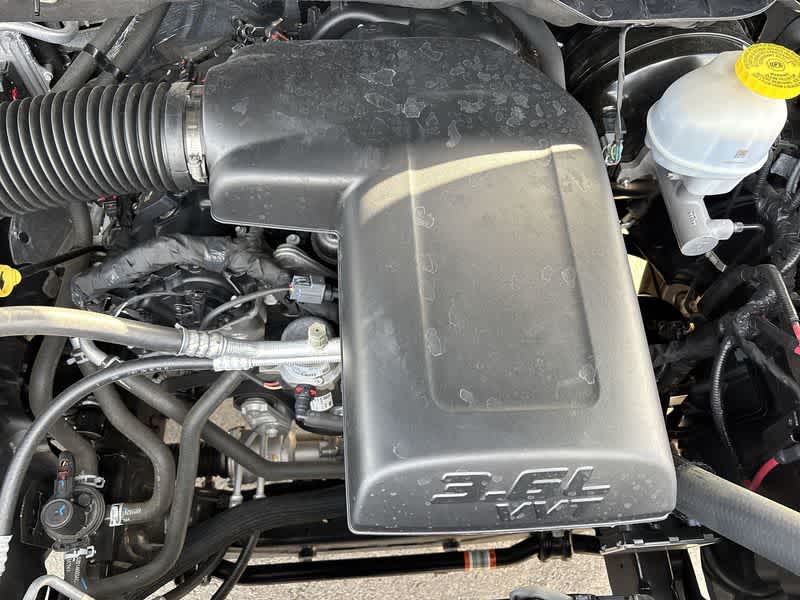 Thumbnail: 2023 RAM 1500 Classic - 13